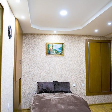 Absolute Apartment Tbilisi Esterno foto