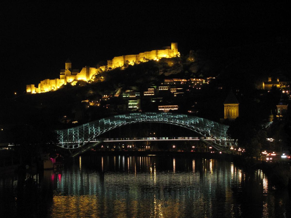 Absolute Apartment Tbilisi Esterno foto